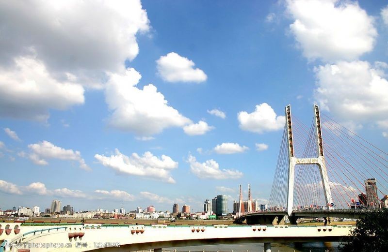 南昌標(biāo)志性建筑圖片素材