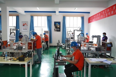 2021 年江西省&ldquo;天工杯&rdquo;勞動(dòng)和技能競賽暨第七屆全國職工職業(yè)技能大賽江西選拔賽工業(yè)機(jī)器人操作調(diào)整工決賽在南昌舉行